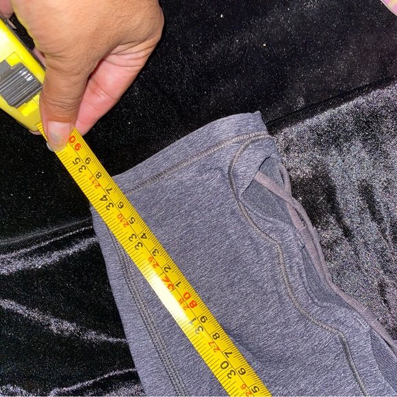 Lululemon - Picture 2 of 7